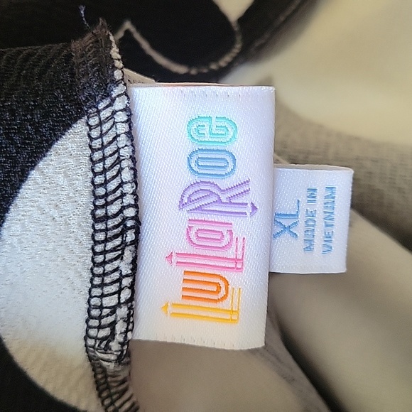 LULAROE 😊 SKIRT - Picture 3 of 7